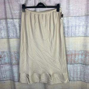 Halogen Beige Beach Under Skirt